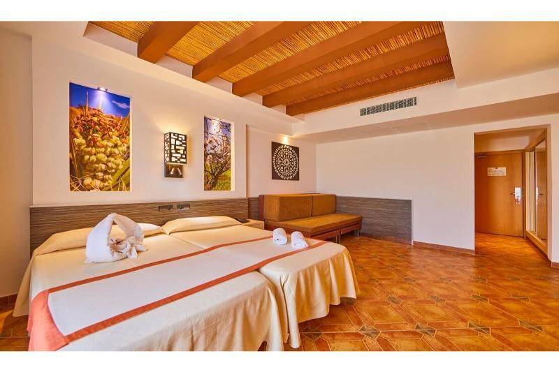 Resort Mll Palma Bay Club 3*