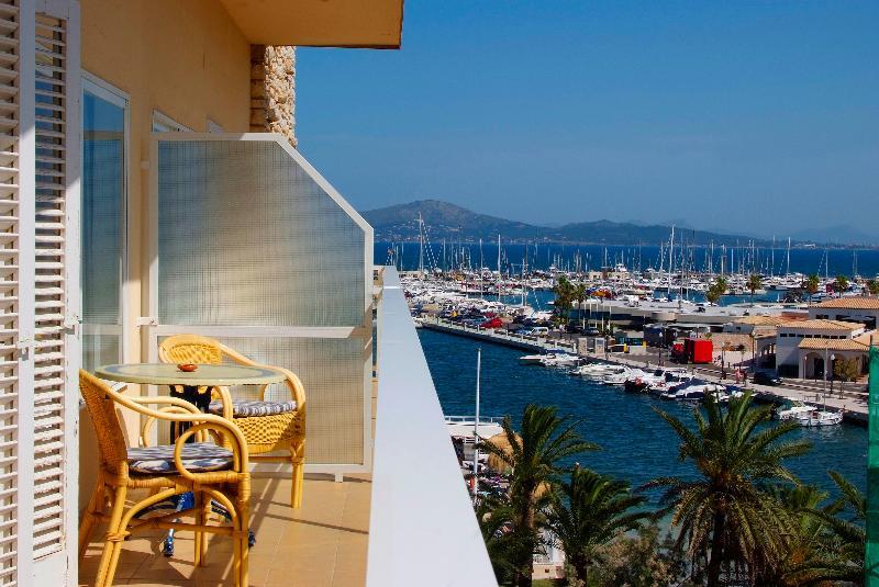 Hoposa Daina Hotel 4*