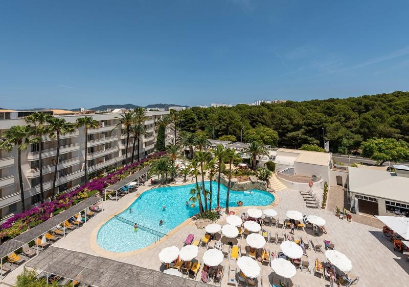 Rosella Hotel 4*