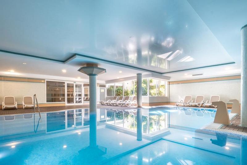 Tropicana Hotel 4*
