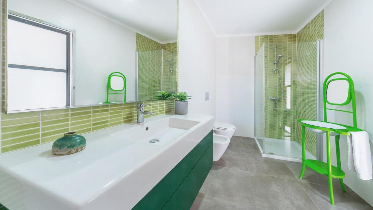 Pool House Marineta Villa *