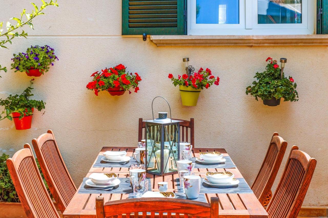 Holiday home Dosmadres7