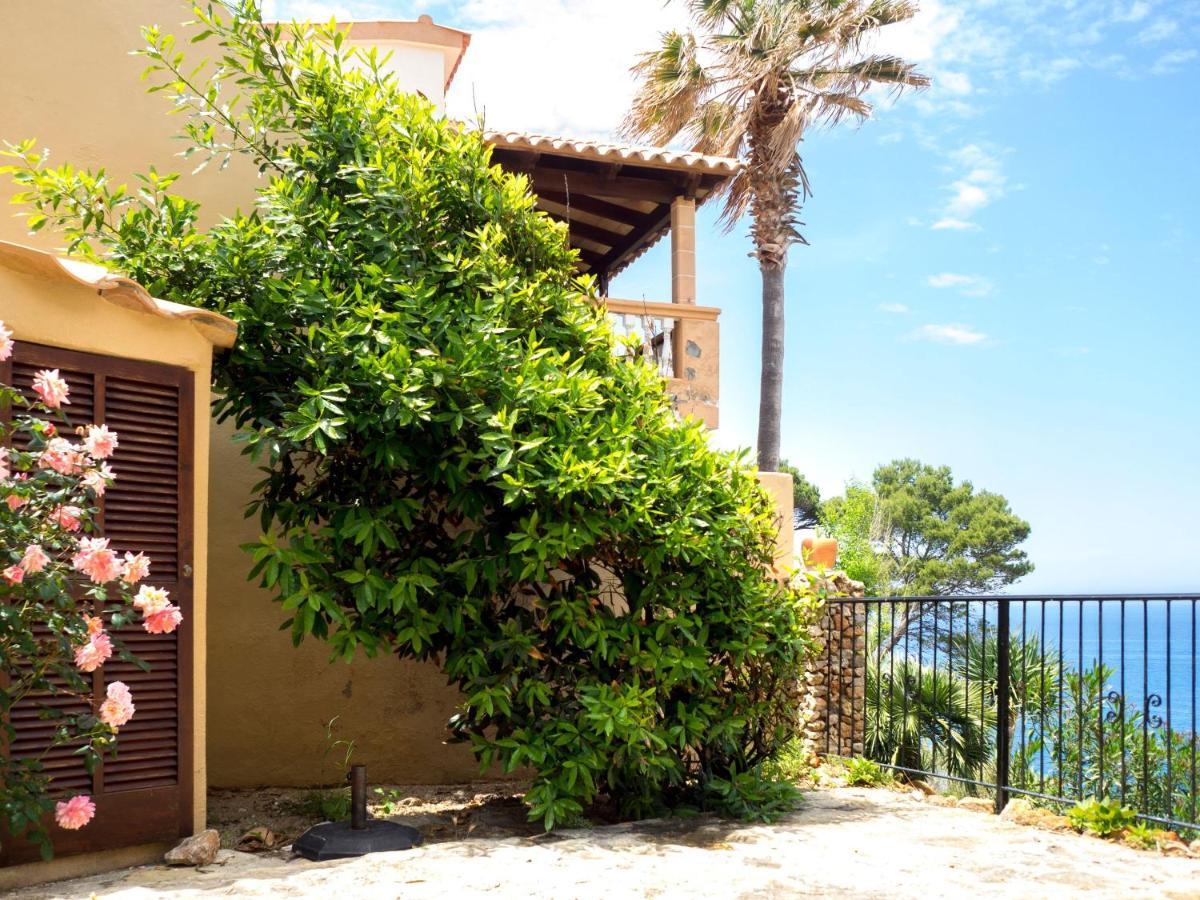 Сasa de vacaciones The House Above The Sea