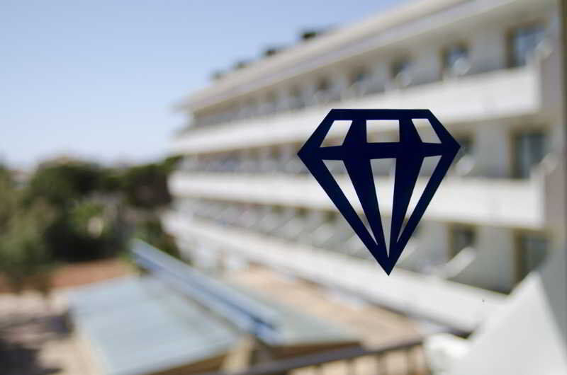Diamant & 4*