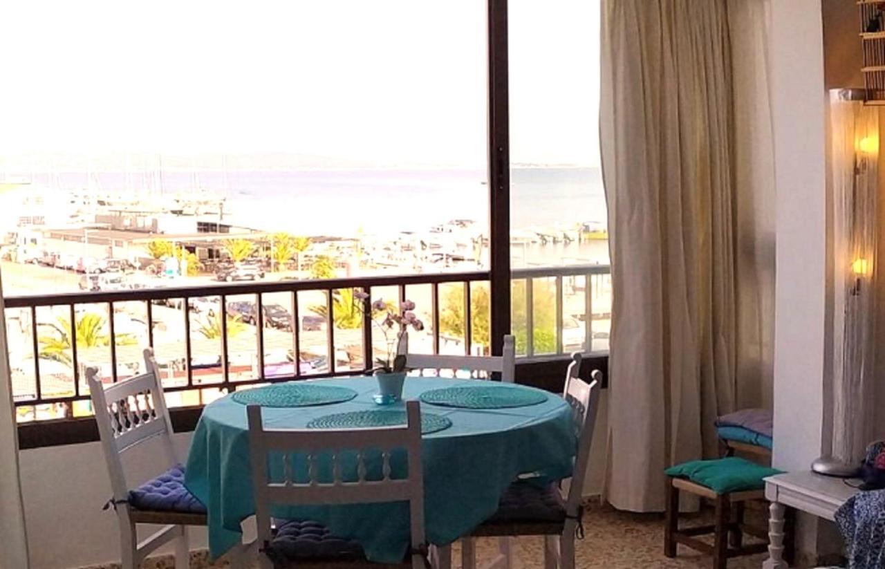 Far Blue Marina Front Apartamento