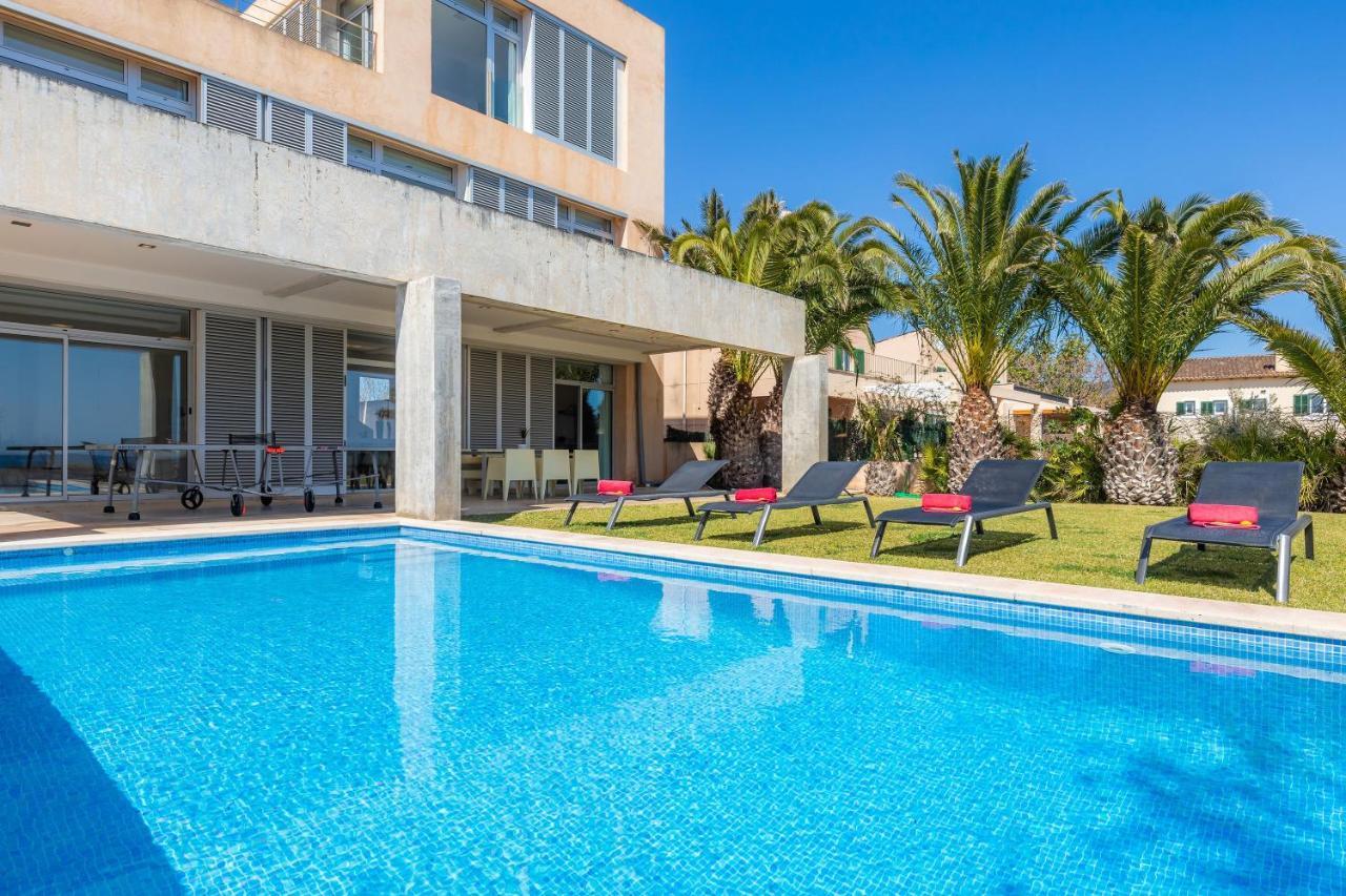 Port Nou Villa