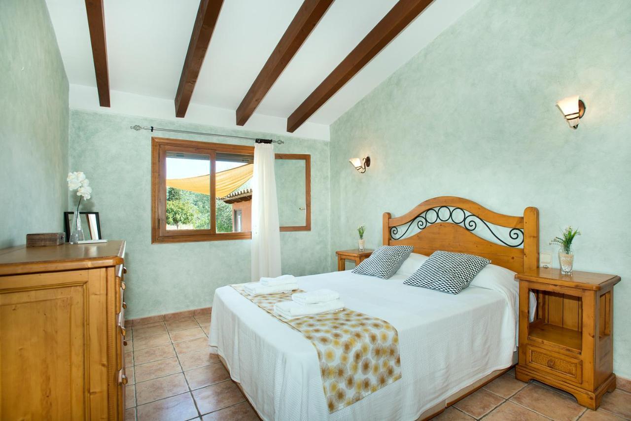 Owl Garreta - Rustic With Mountain Views Villa