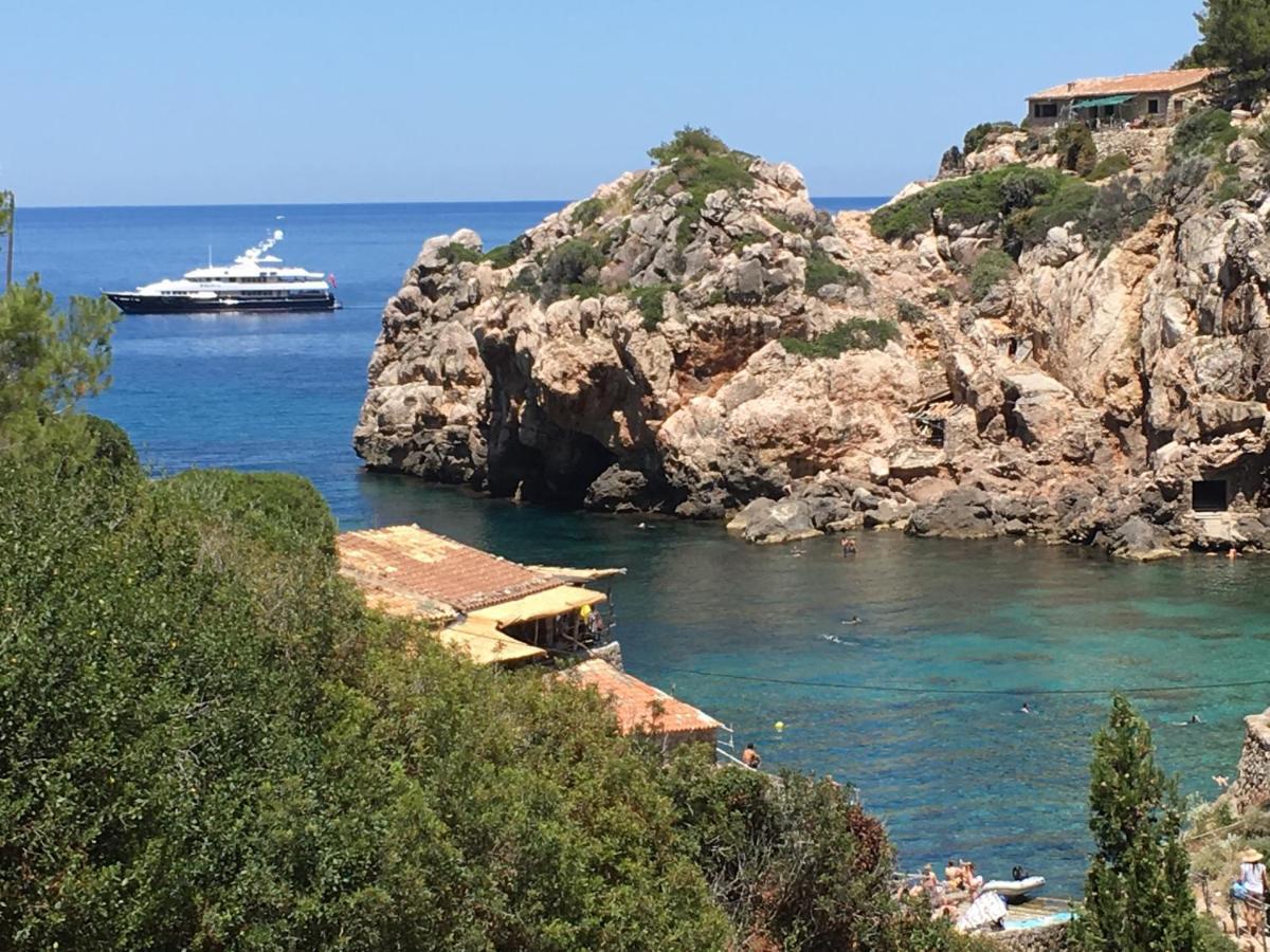 Cala * Deià (Deyá)