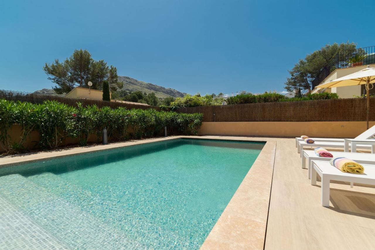 Bernat Villa Cala de Sant Vicenc