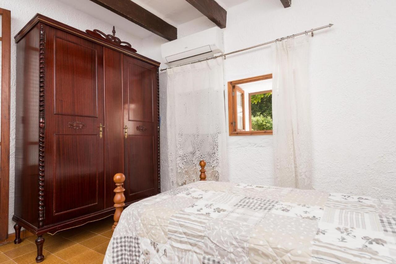 Villa Company *