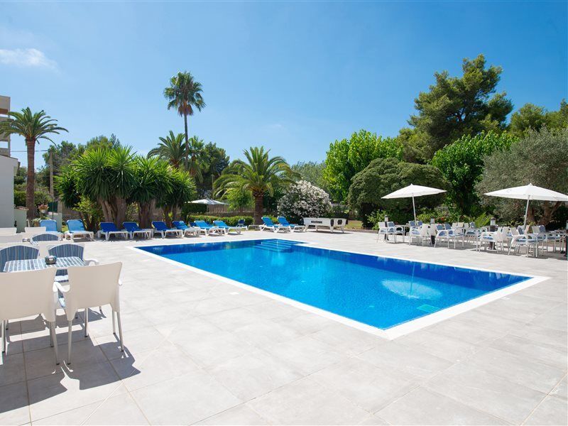 Nura Condor Hotel 3*