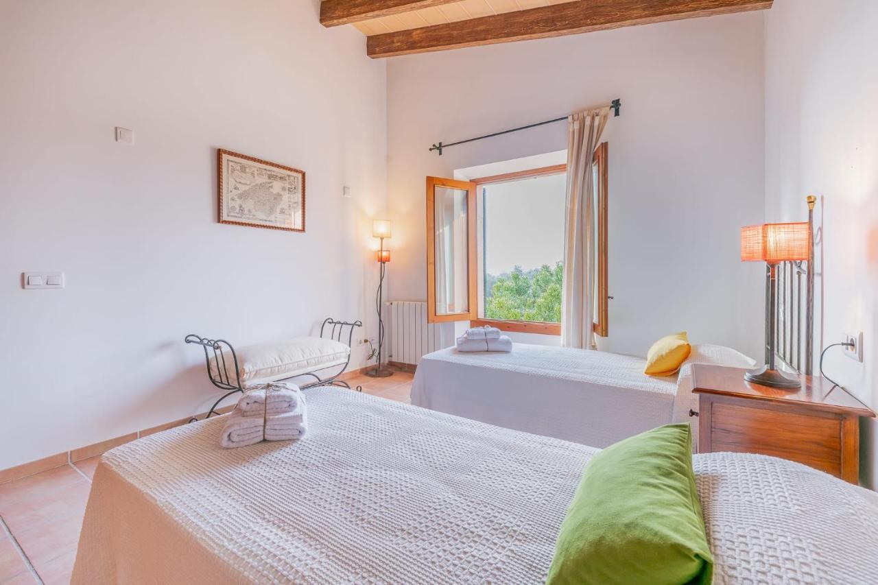Yupihome Son Huguet Villa