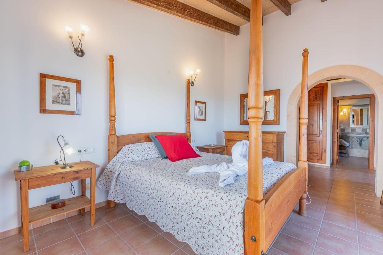Yupihome Son Huguet Villa