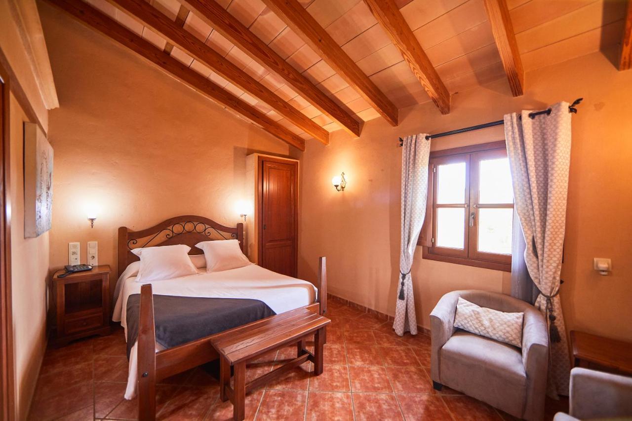 Es Quatre Cantons Agroturismo *