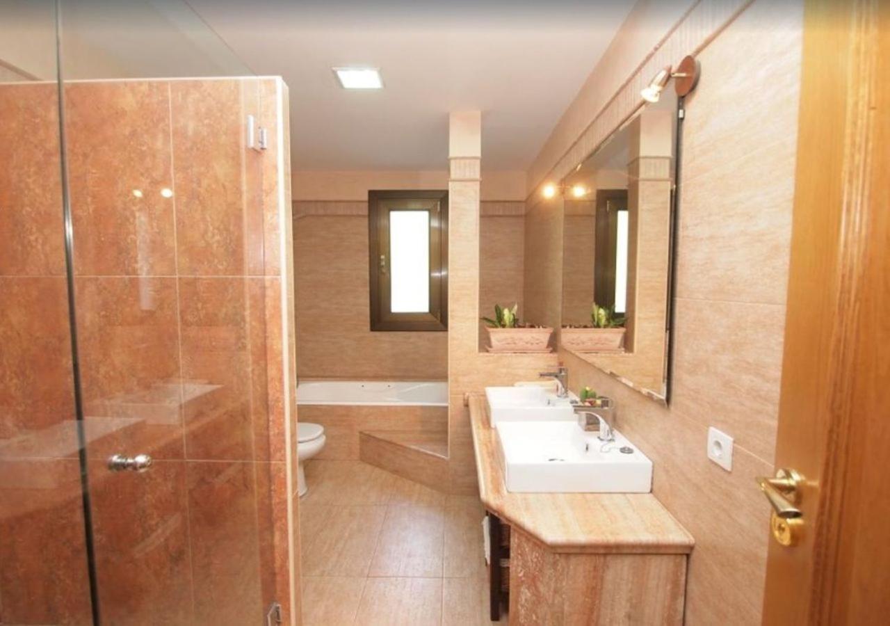 Ca Nostra Villa