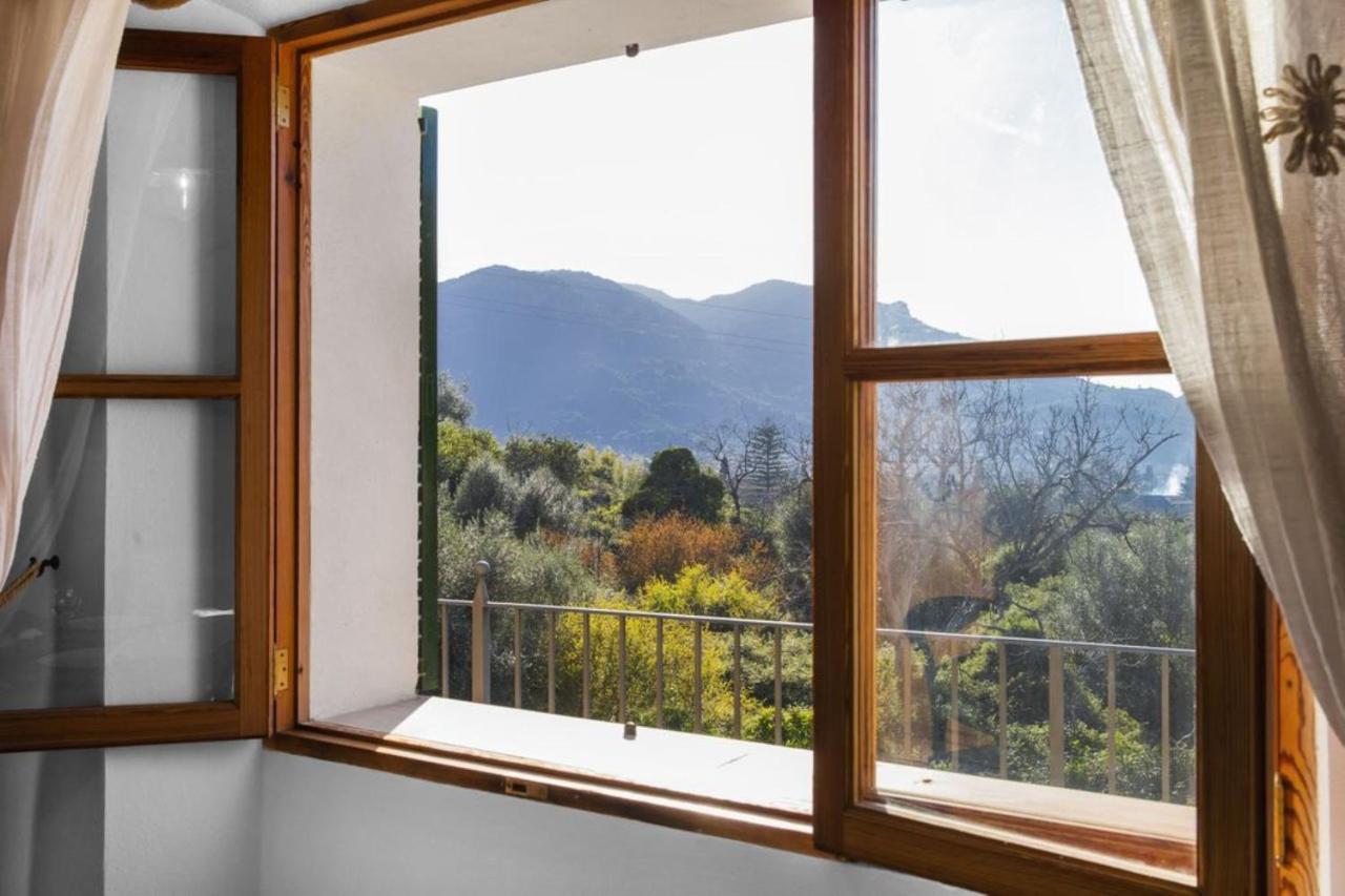 Es Tarongers Villa *