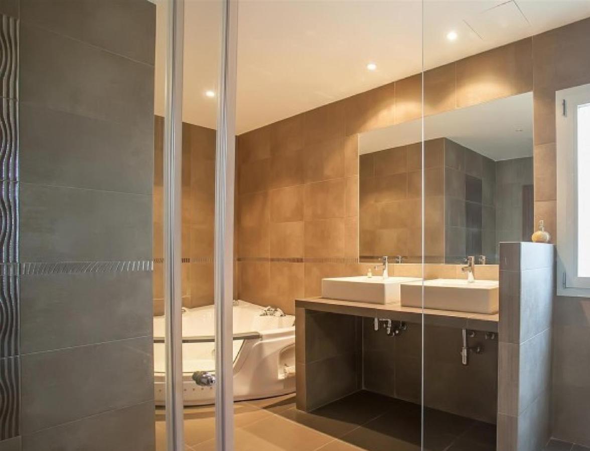 Rotes Velles 4 Bedrooms Villa