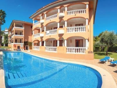 Aparthotel S'olivera
