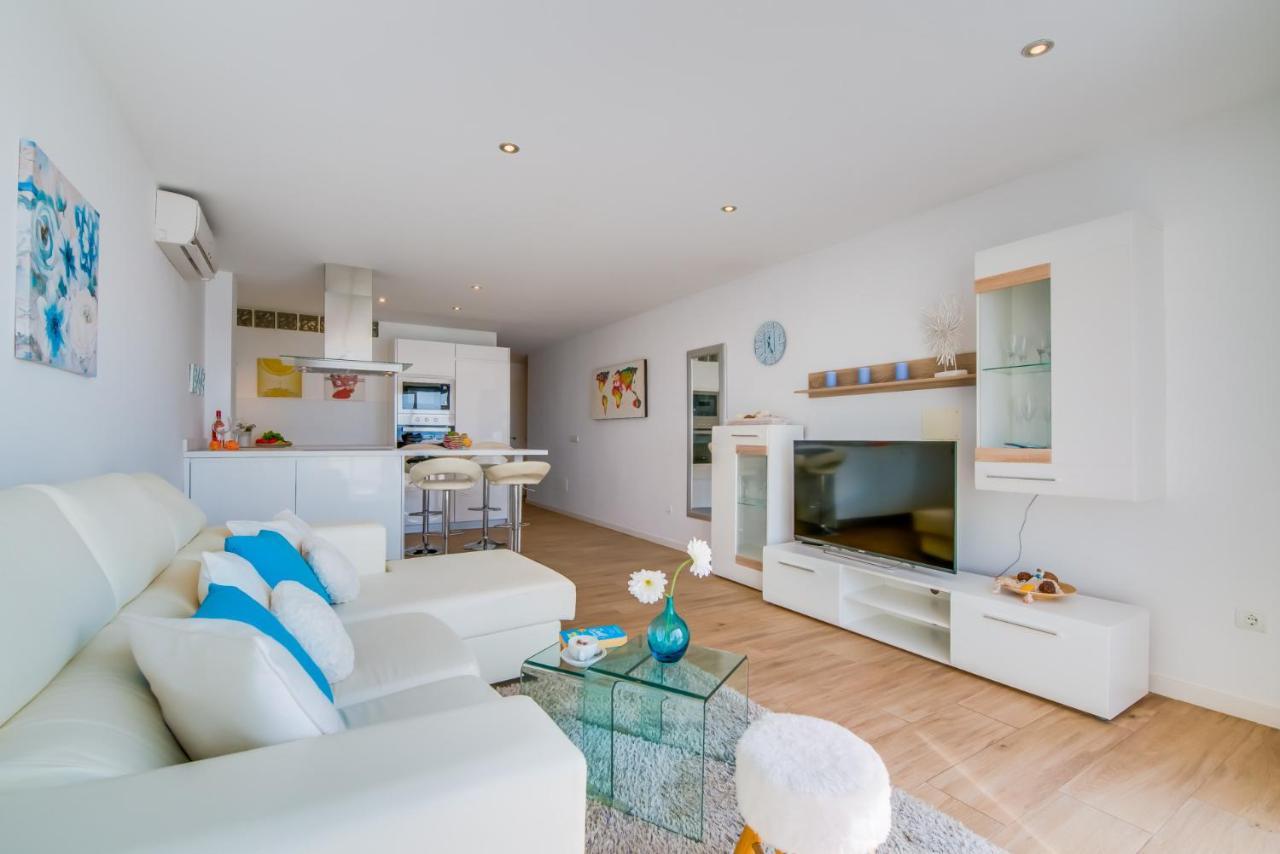 Ideal Mallorca - Blue Attic *