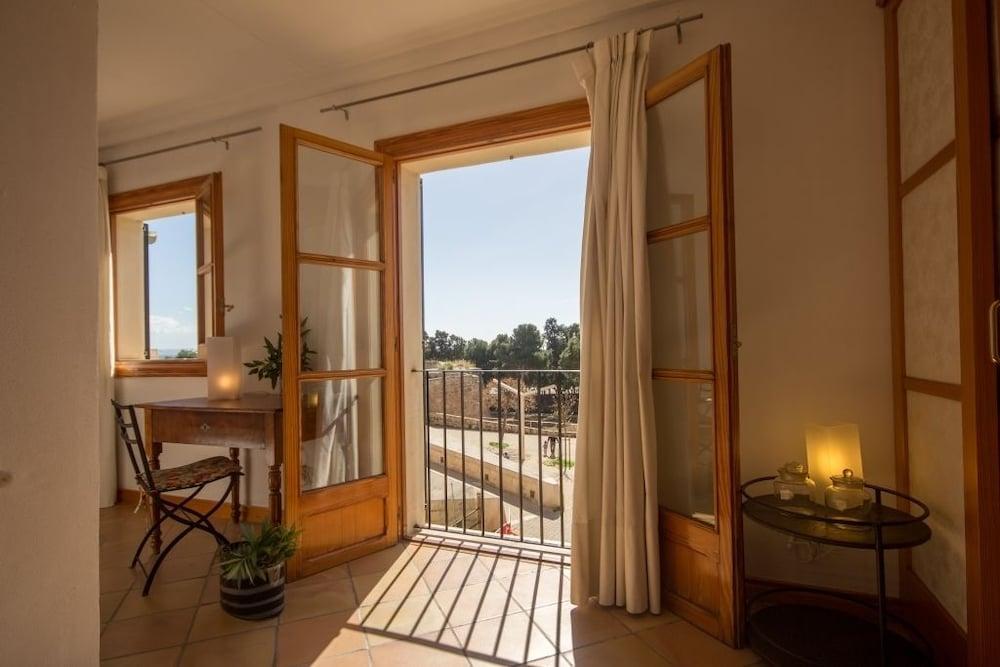 Townhouse In Palma 300 Mts To The Beach Holiday home