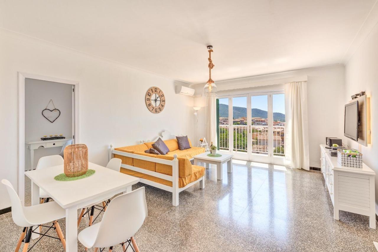 Holiday home Hermanas Femenias