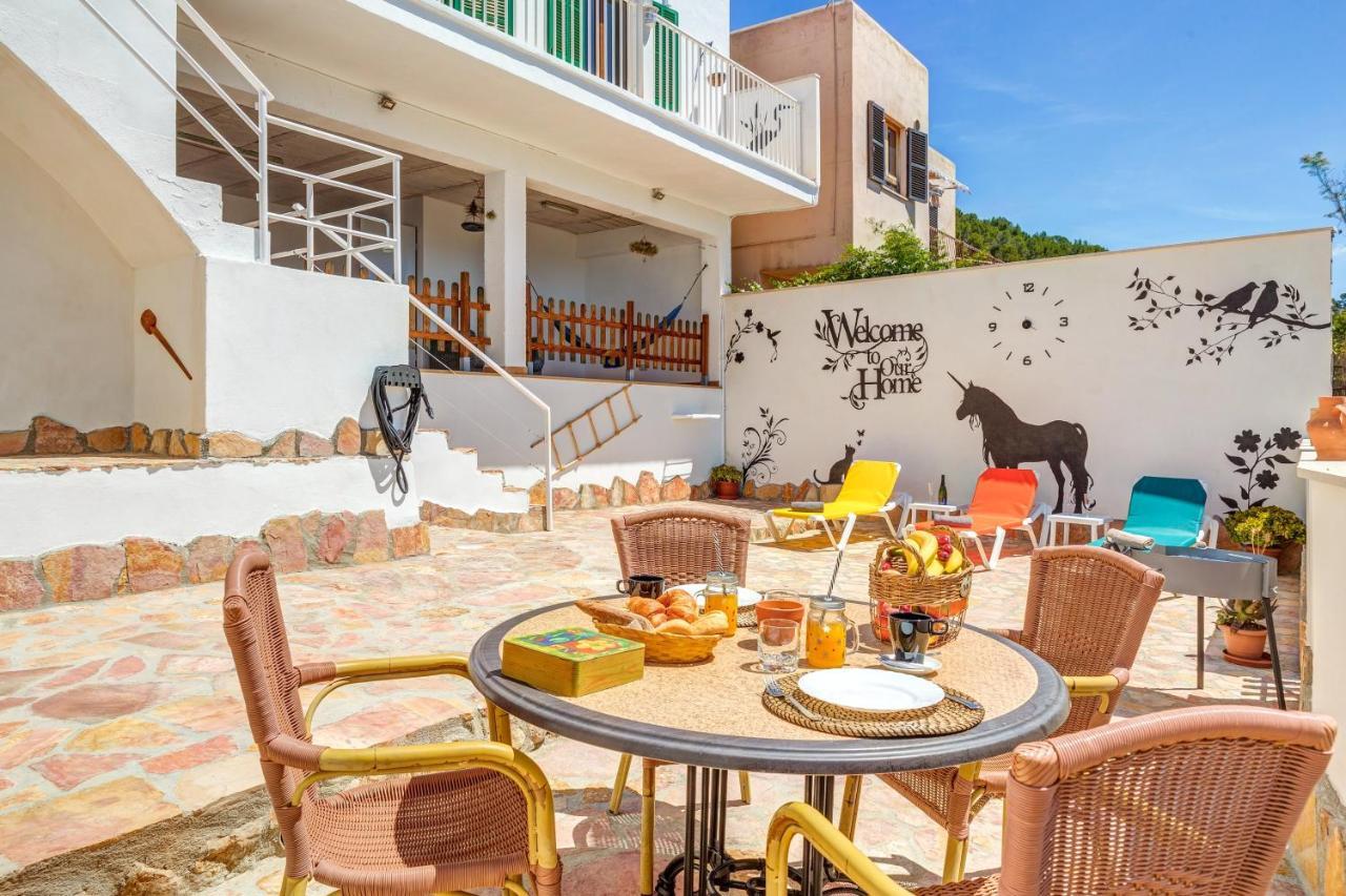 Holiday home Hermanas Femenias
