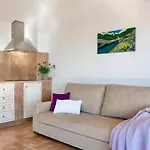 Green Life Wellness Retreat