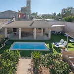 YupiHome Holiday Home Cas Padrí Teco