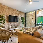 Casa La Limonera. Townhouse With Pool For Up To 6 Persons In Santanyi