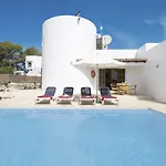 Villa Torreon by Villa Plus