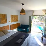 Hostal Residencia Alma