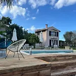 Los Dos Caballeros Winery & Vacation Rental