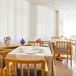 Hostal Residencia Sutimar
