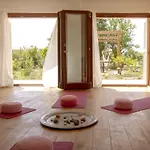 Home Hotel The Pink Pepper Tree