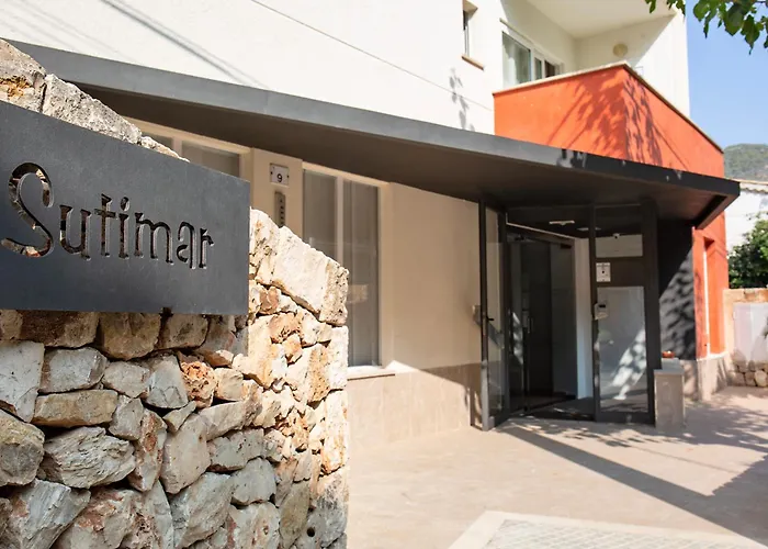Hostal Residencia Sutimar