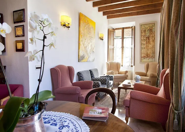 Juma Historic Hotel