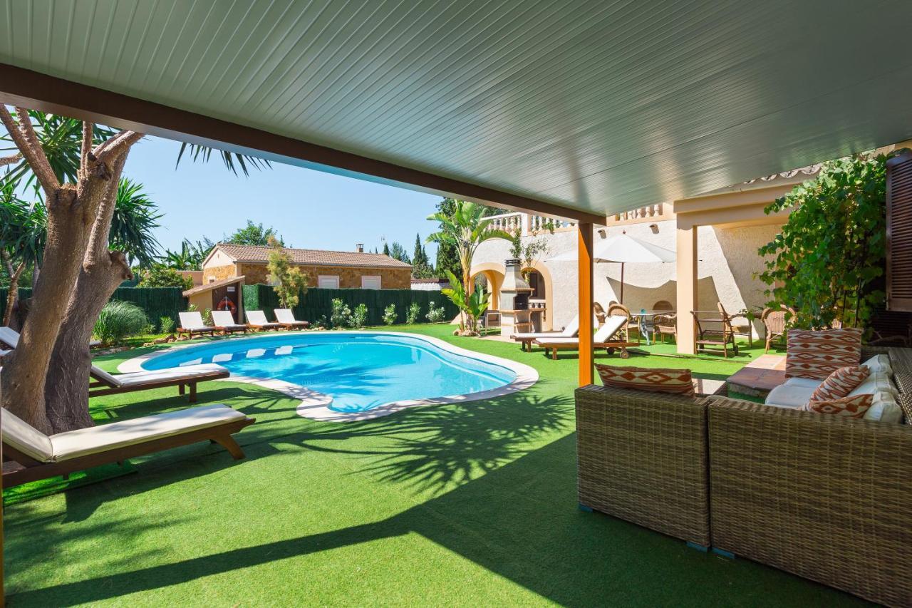 Castellet Villa