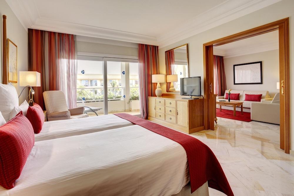 Grupotel Parc Natural & 5*