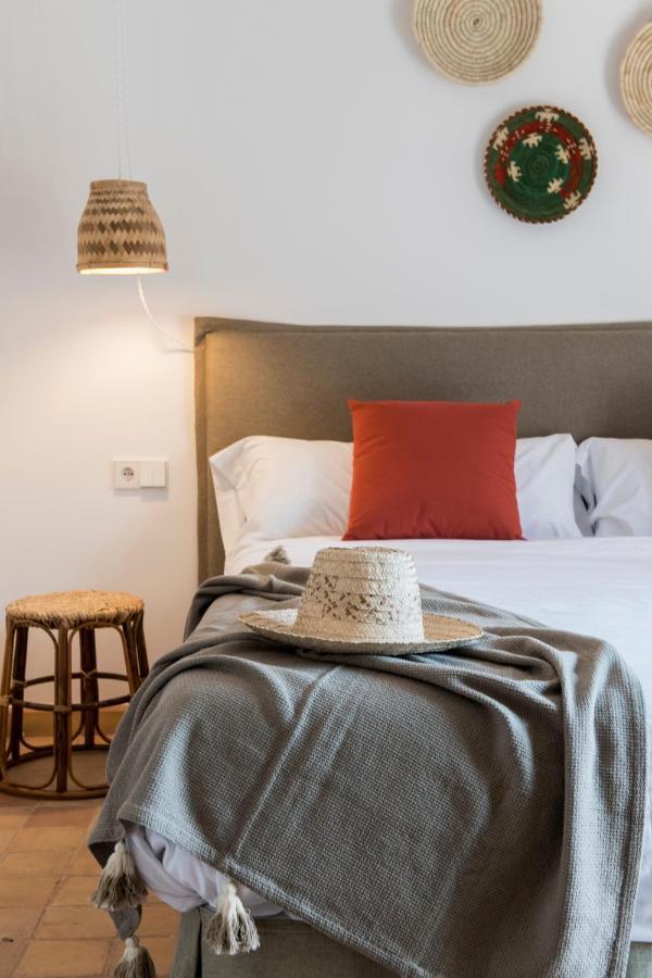 Curolla Petit Hotel 4*