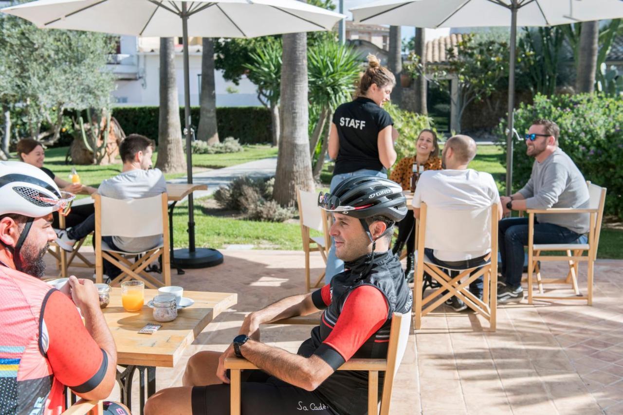 Hotel Curolla Petit 4*