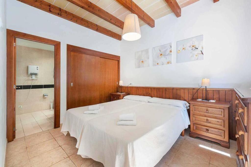 Villa Alexandria Cala San Vicente 300m From The *