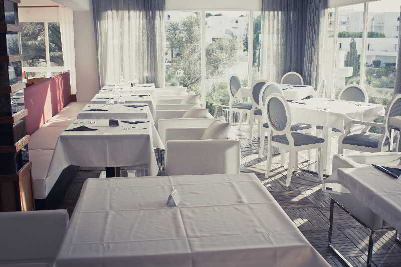 Playa Ferrera Hotel