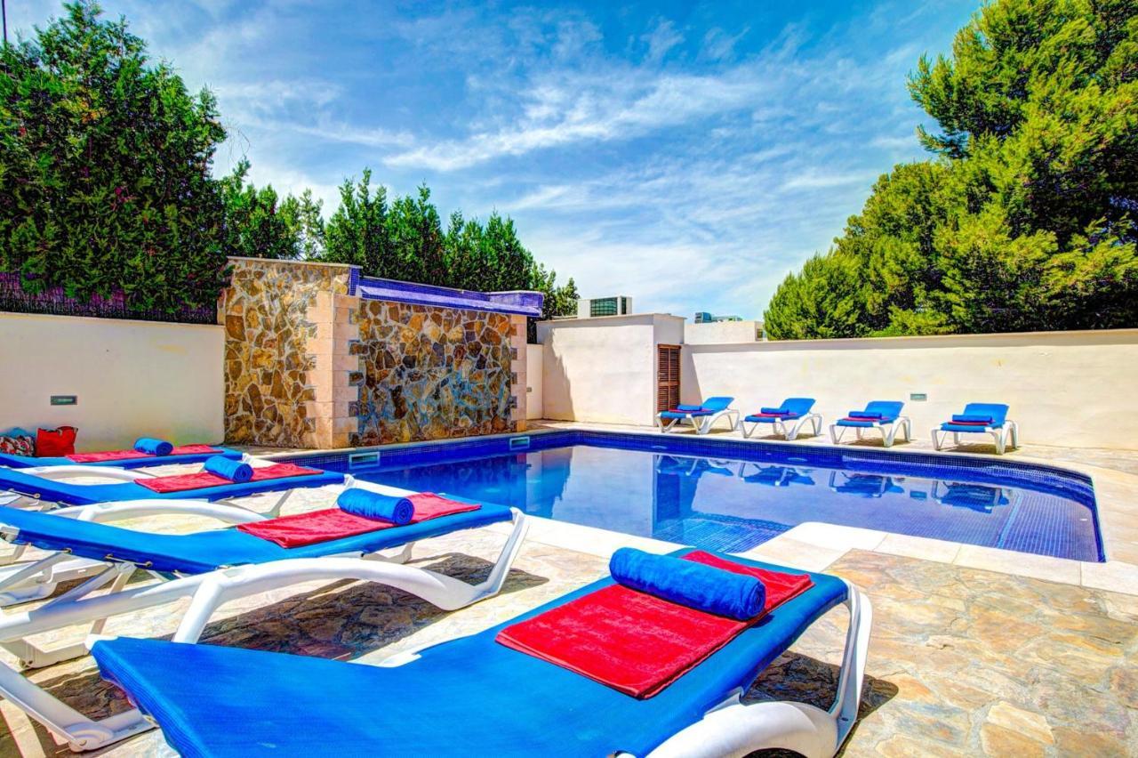 Villa Pons By