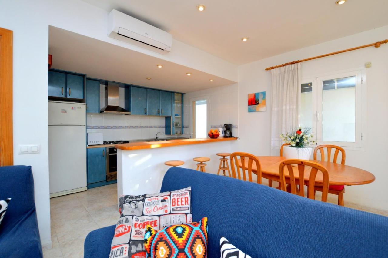 Apartamento Con Terraza Cerca Del Mar Apartamento *