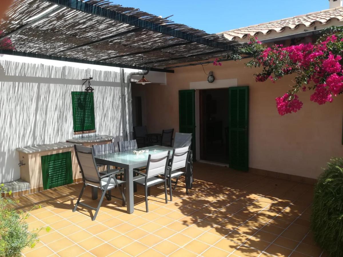 Casa Mar Con Patio En Playa De Holiday home Son Serra de Marina