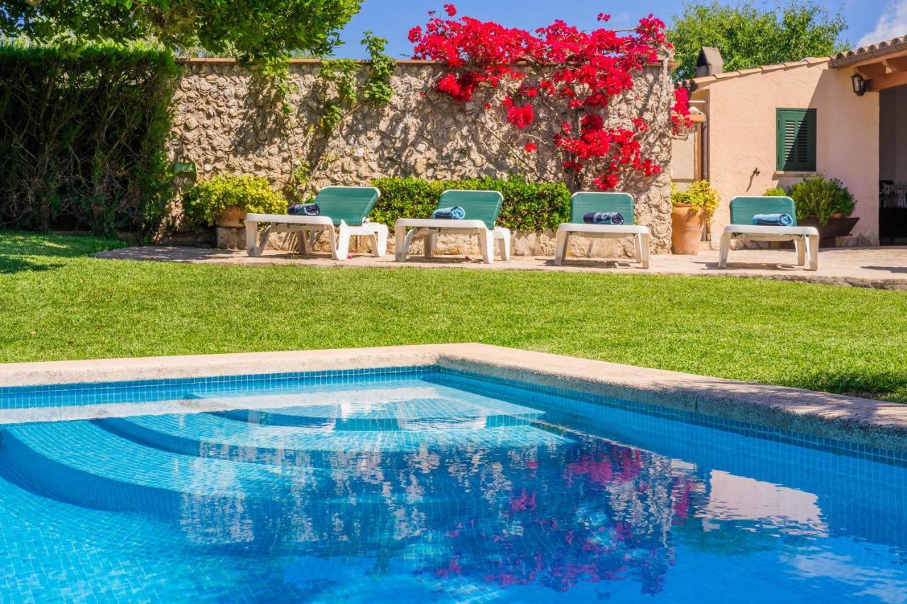 Reynes Villa *