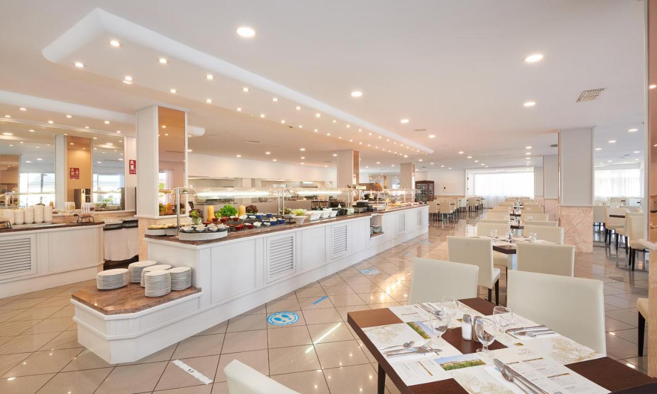 Grupotel Alcudia Apartahotel 4*
