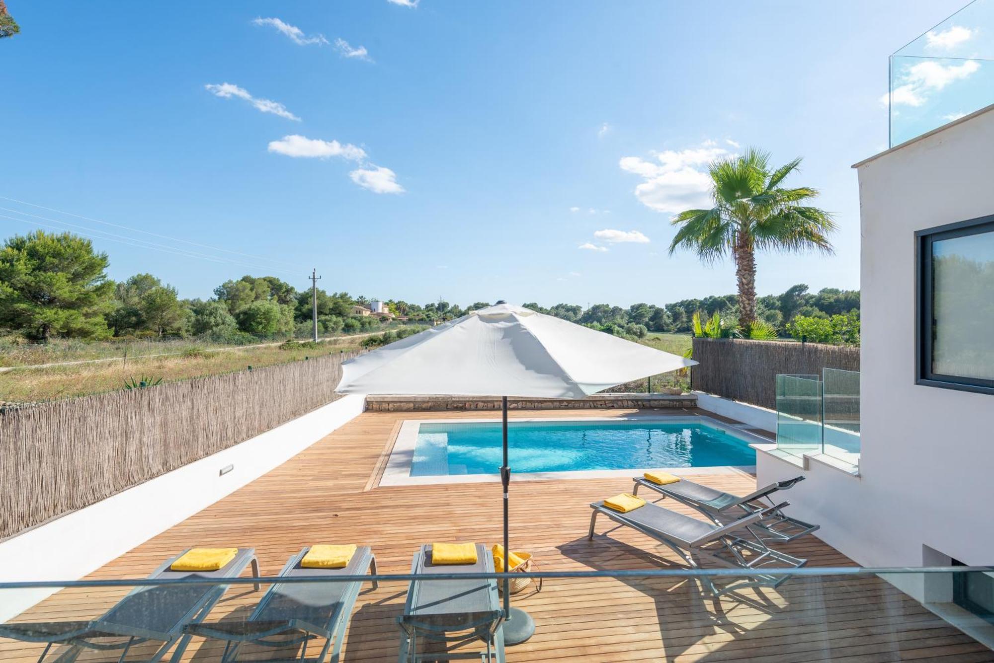 Casa Marian For 8 With Swimming Pool, Garden And Close To Can Picafort (Mallorca)