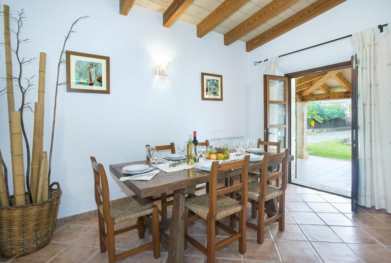 Owl Pou - Luxury Holidays In Royal Gardens Villa *