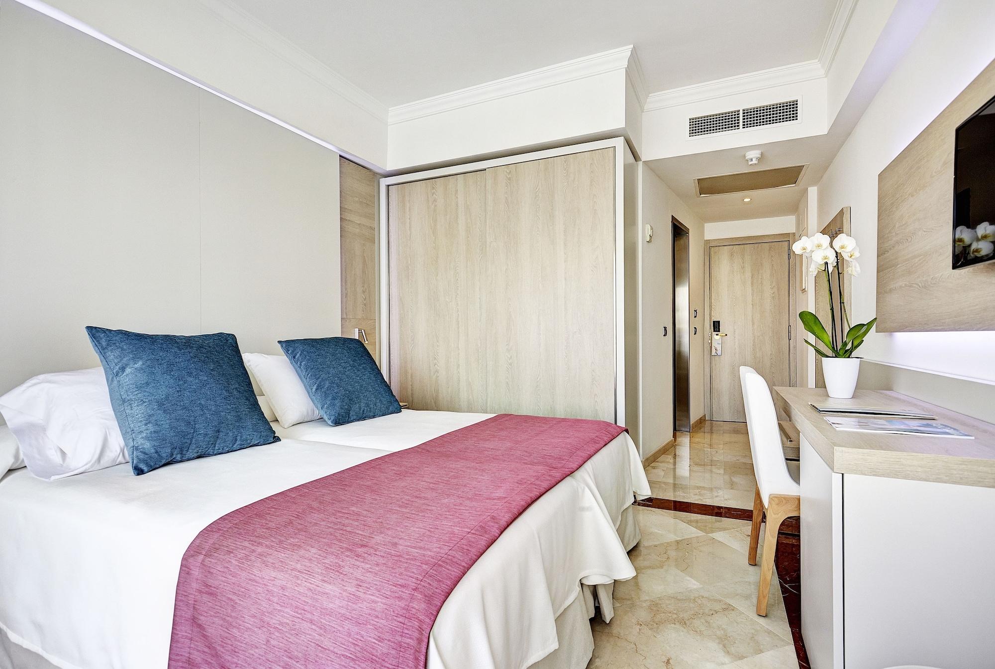 Hotel Grupotel Acapulco Playa - Adults Only 4*